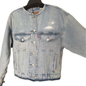 Levi's Classic Light Blue Denim Trucker Jacket